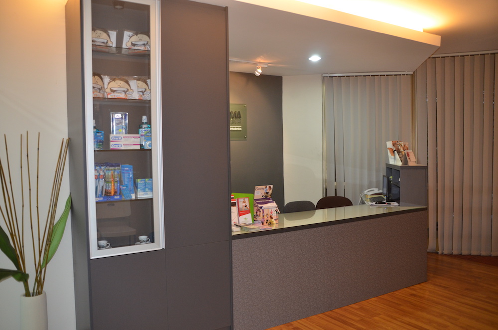 Bangsar-Utama-dental-specialist-center-dentistsnearby-Reception