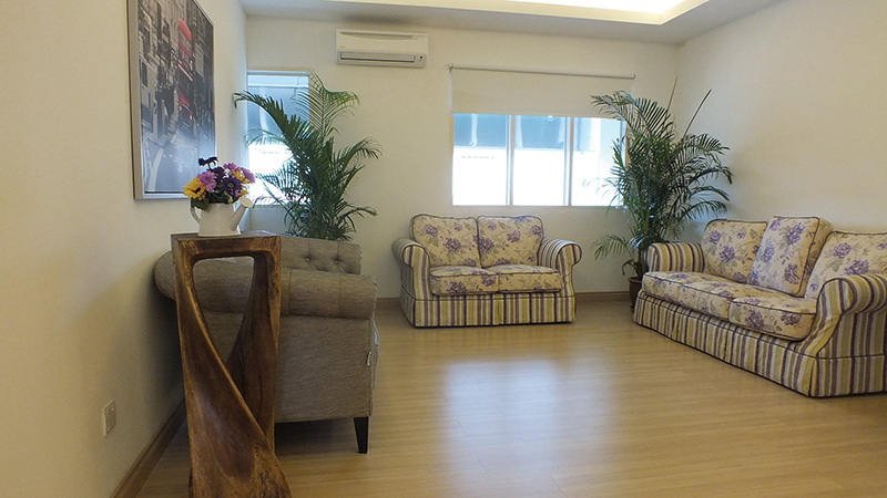 TAMANMIDAH2-Drs.Wong & partners Dental clinics dentistsnearby