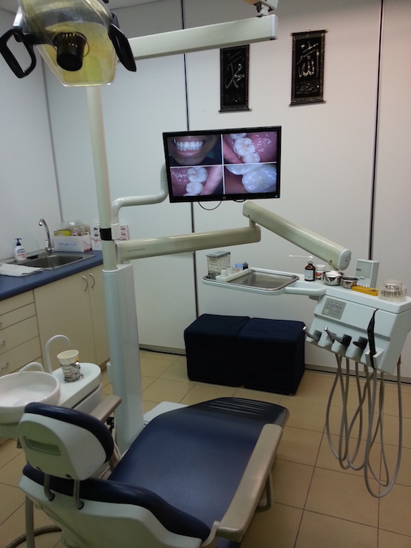 Famili-Saufian-Dental-Clinic-Shah-Alam-dentistsnearby